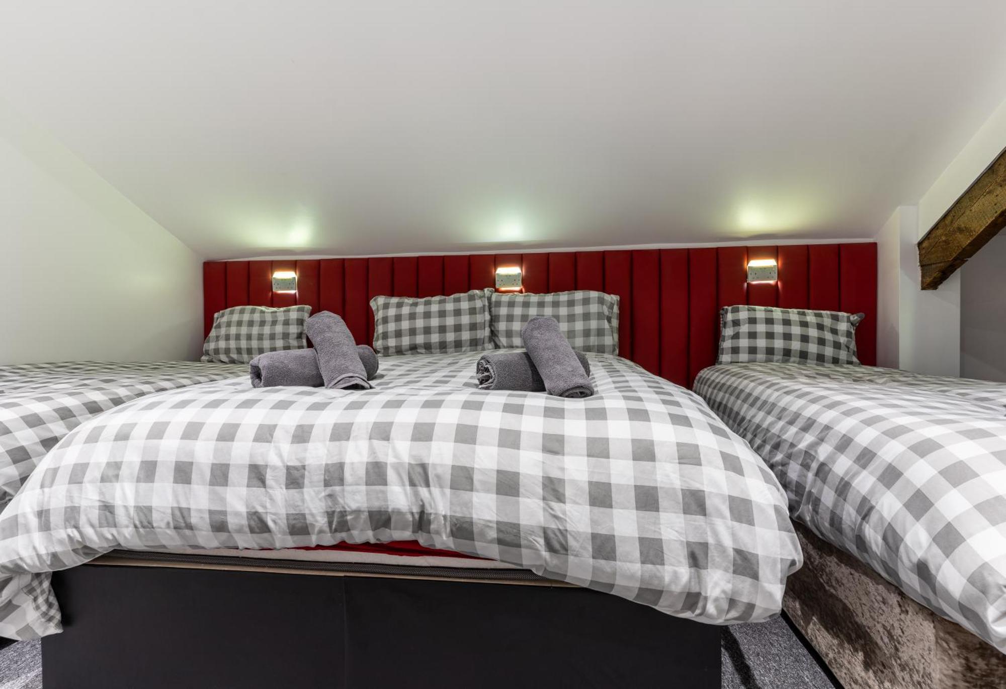 The Breckfield Aparthotel Liverpool Bagian luar foto