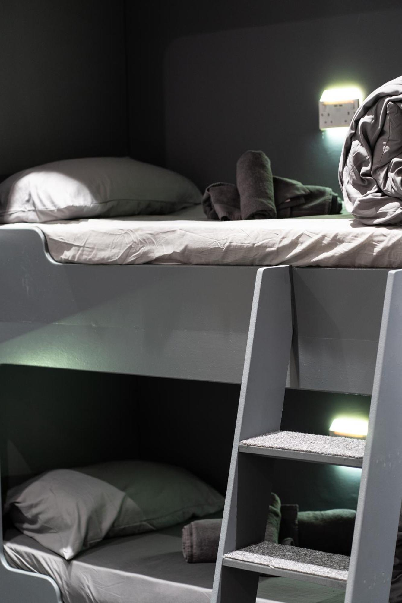The Breckfield Aparthotel Liverpool Bagian luar foto