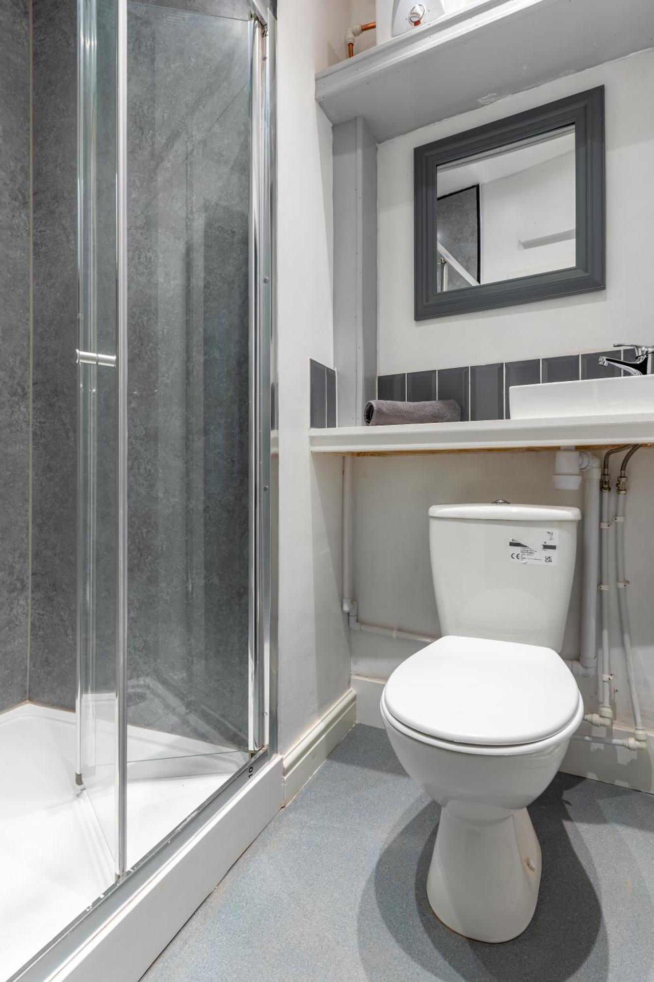 The Breckfield Aparthotel Liverpool Bagian luar foto