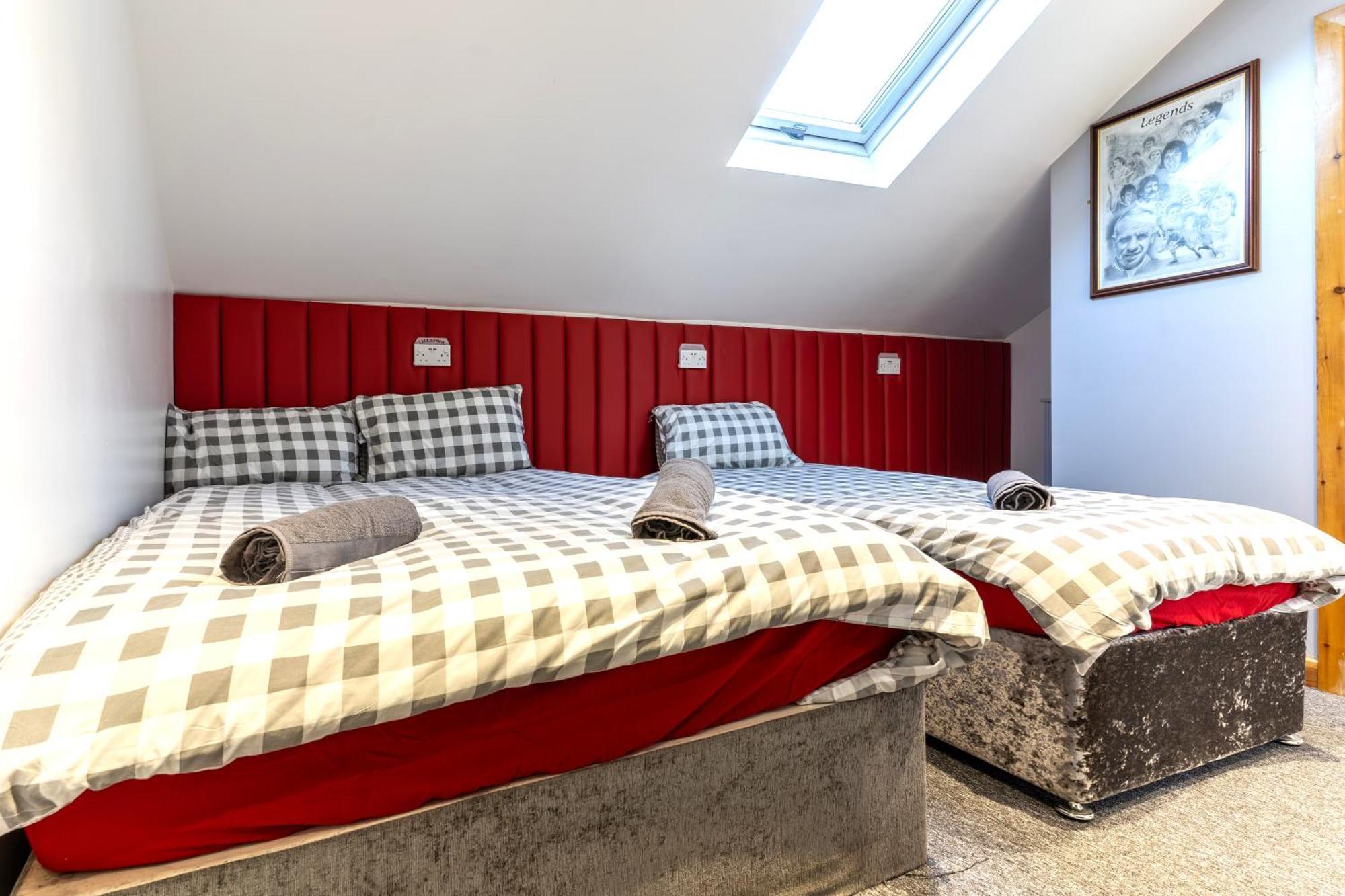 The Breckfield Aparthotel Liverpool Bagian luar foto