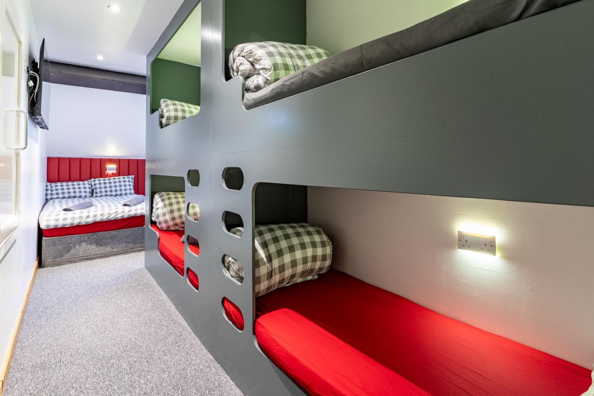 The Breckfield Aparthotel Liverpool Bagian luar foto