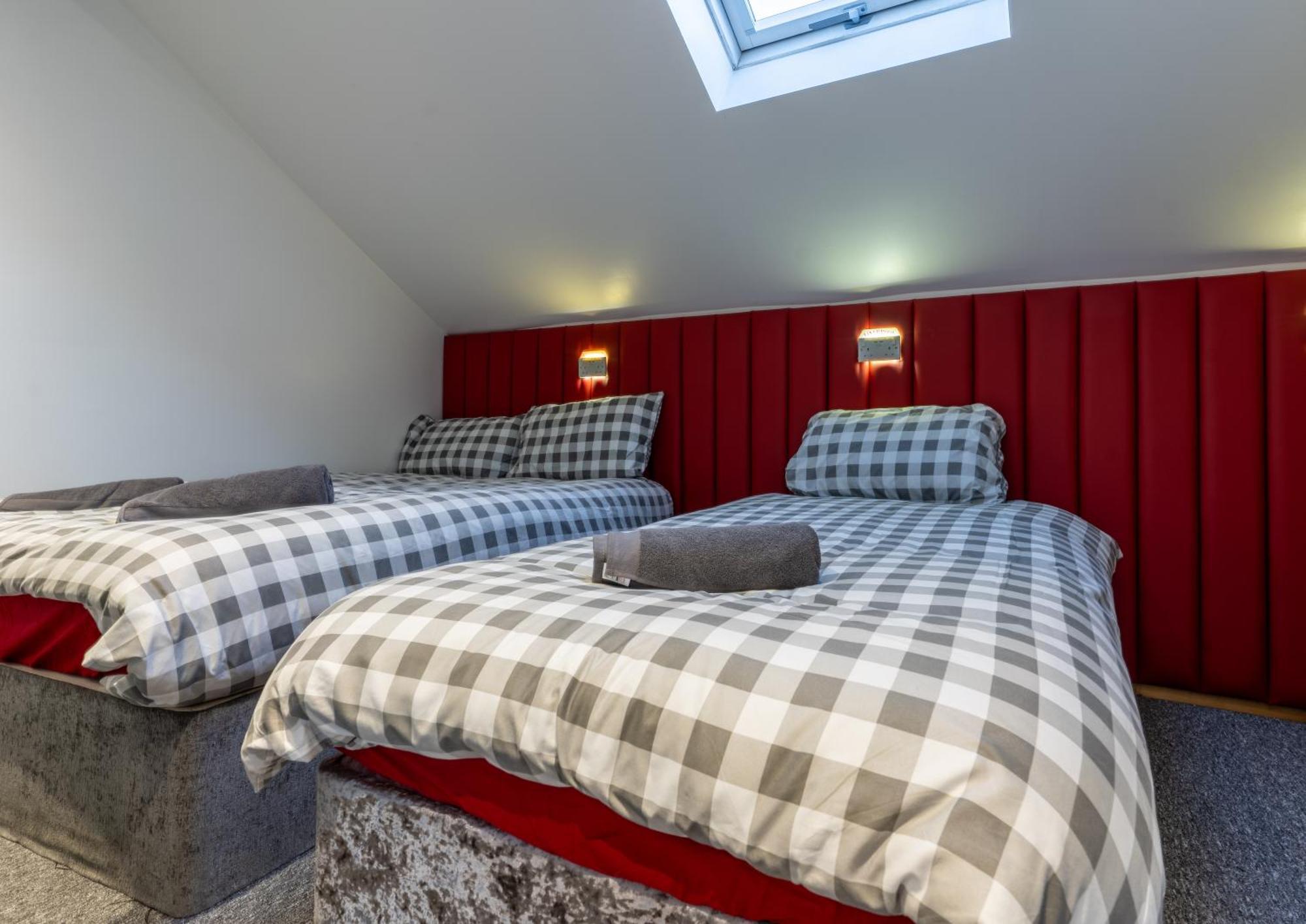 The Breckfield Aparthotel Liverpool Bagian luar foto