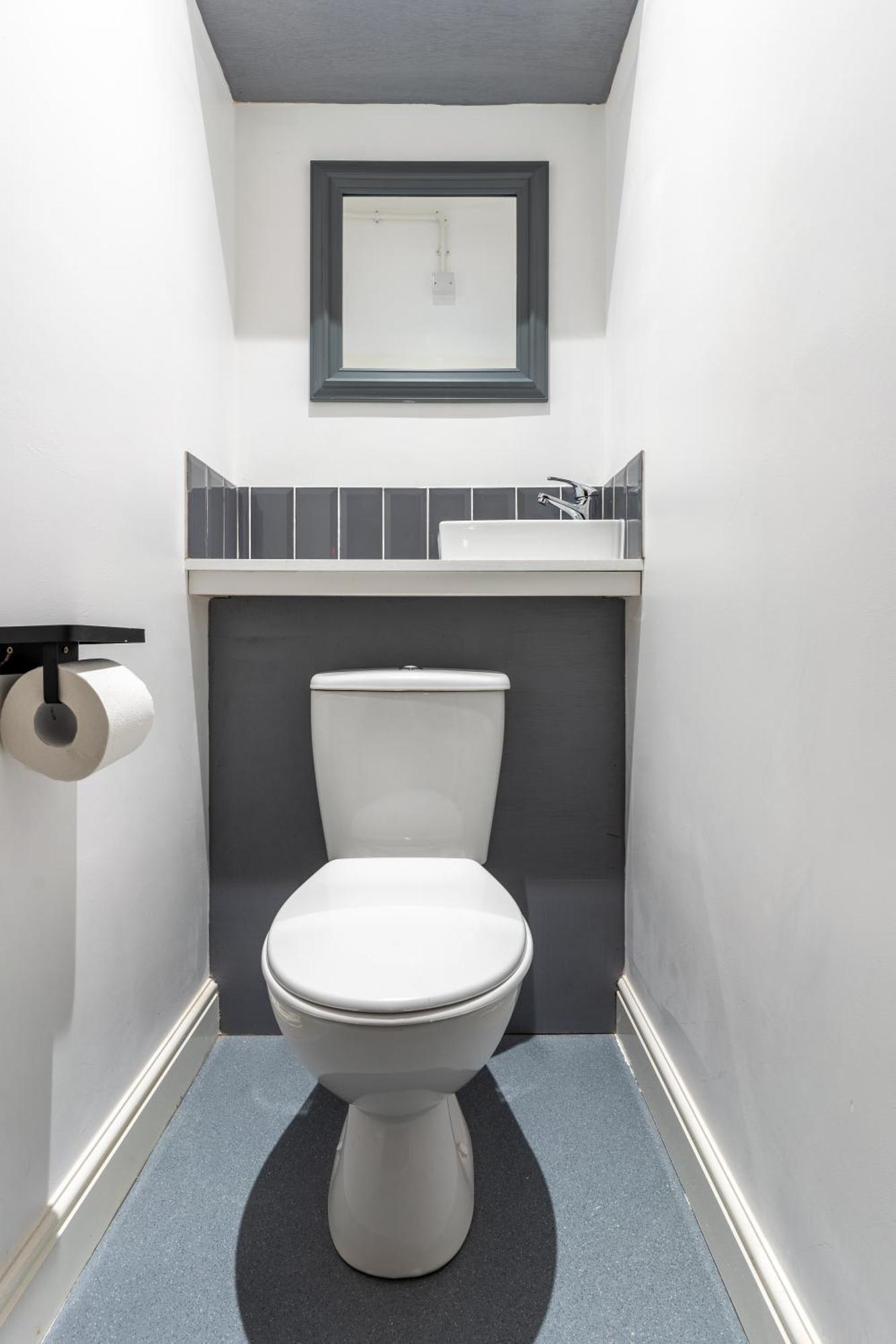 The Breckfield Aparthotel Liverpool Bagian luar foto